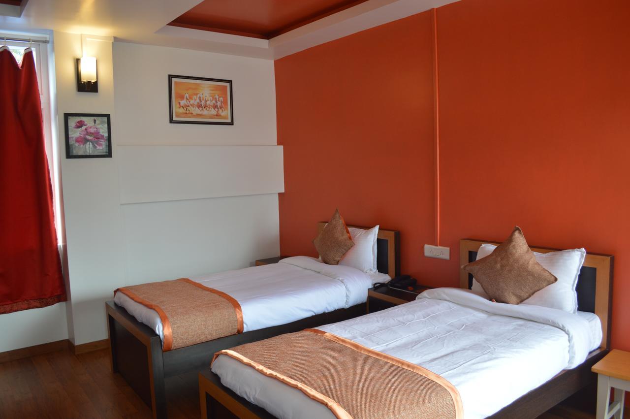 Orange Homestay Shillong Exterior foto