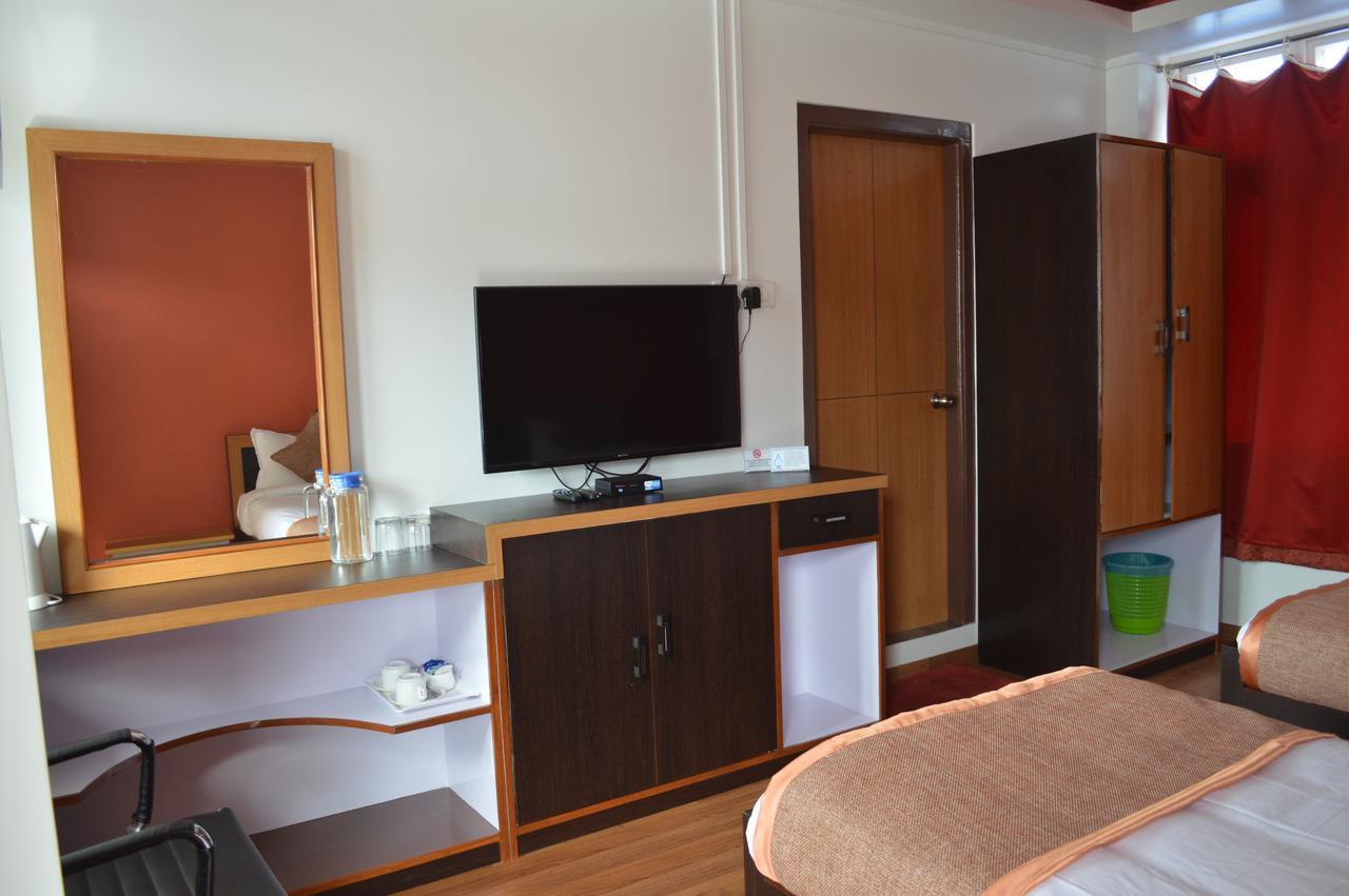 Orange Homestay Shillong Exterior foto